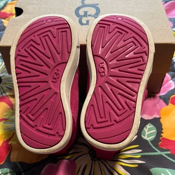 UGG Kids Pink Boots - Picture 3 of 4